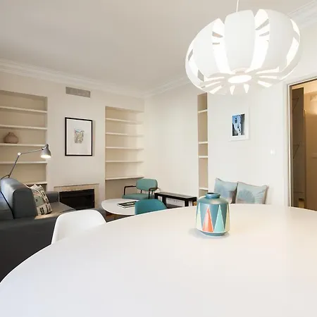 Feels Like Baixa Cozy Duplex Apartment